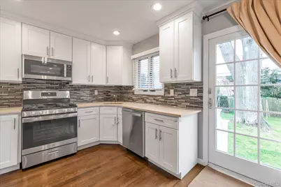 3604 Locust Avenue, Seaford, NY 11783 - Photo 8