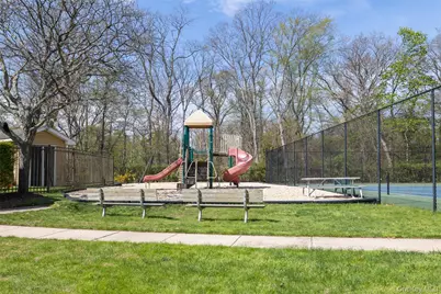 83 Town House Drive, Massapequa Park, NY 11762 - Photo 30