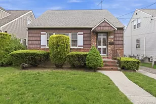 257-07 147th Ave, Rosedale, NY 11422 - Photo 2