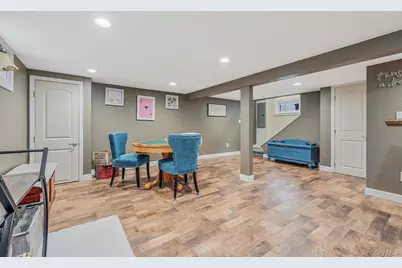 414 Myrtle Avenue, West Islip, NY 11795 - Photo 14