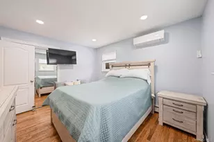 414 Myrtle Ave, West Islip, NY 11795 - Photo 20