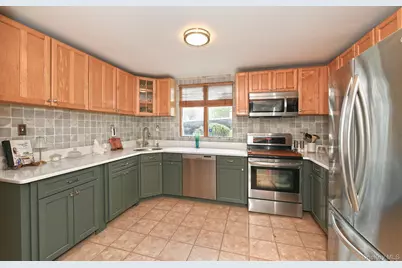 156 Farmedge Road, Levittown, NY 11756 - Photo 8