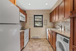 55 Fieldstone Dr, Hartsdale, NY 10530 - Photo 10