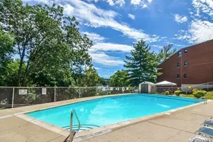 55 Fieldstone Dr, Hartsdale, NY 10530 - Photo 22