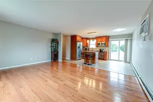 5 Taylor Dr, Farmingdale, NY 11735 - Photo 10