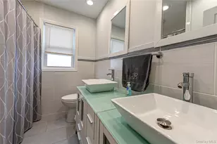 5 Taylor Dr, Farmingdale, NY 11735 - Photo 24