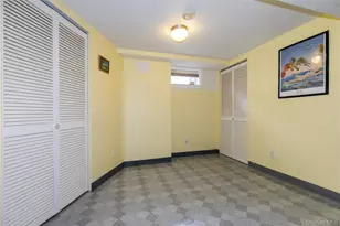 43 Pickwick Dr, Hicksville, NY 11801 - Photo 18