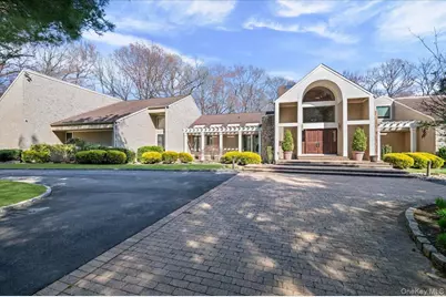 45 Coves Run, Syosset, NY 11791 - Photo 1