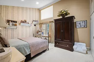 45 Coves Run, Syosset, NY 11791 - Photo 22