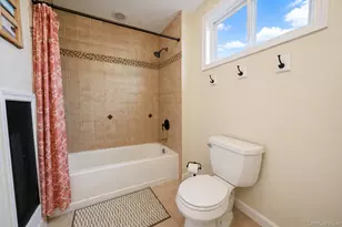 345 Ontario St, Ronkonkoma, NY 11779 - Photo 14