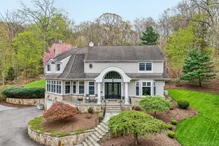 76 Harbor Rd, Saint James, NY 11780 - Photo 2