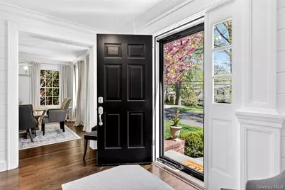 107 Manhasset Woods Road, Manhasset, NY 11030 - Photo 6