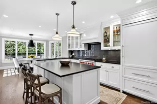 107 Manhasset Woods Rd, Manhasset, NY 11030 - Photo 18