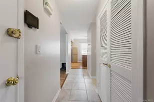 17 New Holland Village, Nanuet, NY 10954 - Photo 4