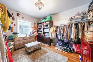 11 Edgewood Ave, Glen Head, NY 11545 - Photo 30