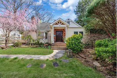 11 Edgewood Avenue, Glen Head, NY 11545 - Photo 6