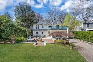 11 Edgewood Ave, Glen Head, NY 11545 - Photo 2