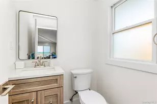 11 Bay View Walk, Ocean Beach, NY 11770 - Photo 10