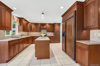 2137 3rd Avenue, Merrick, NY 11566 - Photo 6