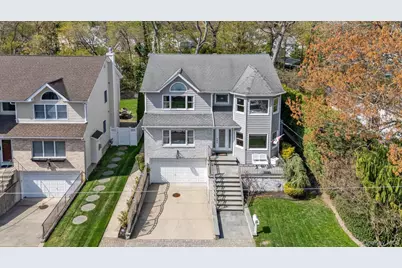 2137 3rd Avenue, Merrick, NY 11566 - Photo 30