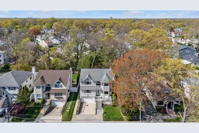 2137 3rd Avenue, Merrick, NY 11566 - Photo 32