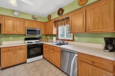 10 Termasen Drive, Stony Point, NY 10980 - Photo 14
