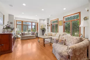 106 Carver Terrace, Yonkers, NY 10710 - Photo 4