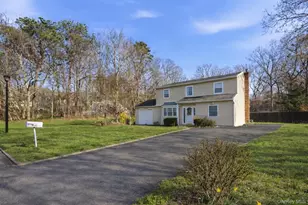 4 Howard St, Selden, NY 11784 - Photo 2