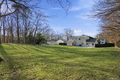4 Howard Street, Selden, NY 11784 - Photo 24