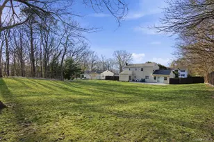 4 Howard St, Selden, NY 11784 - Photo 24