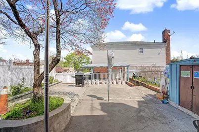 15001 Reeves Avenue, Flushing, NY 11367 - Photo 18
