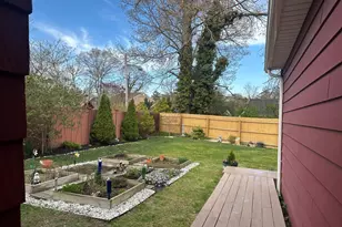 33 Hollins Ln, East Islip, NY 11730 - Photo 44