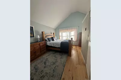 33 Hollins Lane, East Islip, NY 11730 - Photo 32