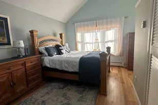 33 Hollins Ln, East Islip, NY 11730 - Photo 32