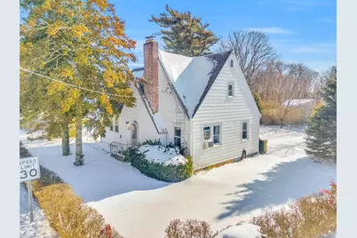 42 Greenwood Road #Bay Shore, NY 11706, Bay Shore, NY 11706 - Photo 1