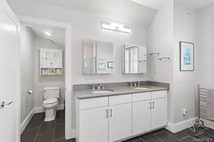 332 Marina Pointe Dr, East Rockaway, NY 11518 - Photo 16