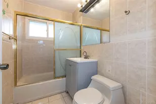 28 Apollo Ln, Hicksville, NY 11801 - Photo 14