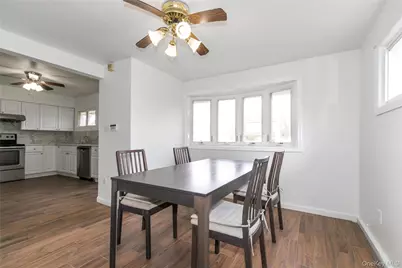 28 Apollo Lane, Hicksville, NY 11801 - Photo 12