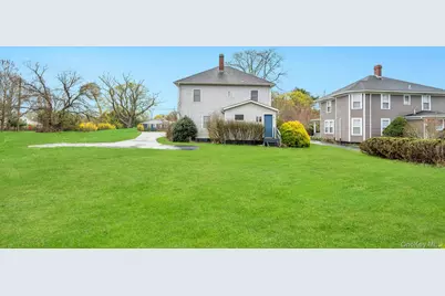 17 West Lane, East Moriches, NY 11940 - Photo 30