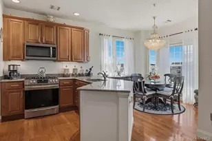923 Roosevelt Way, Westbury, NY 11590 - Photo 8