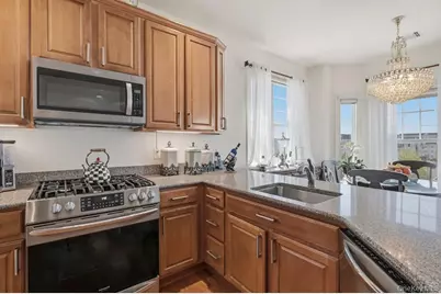 923 Roosevelt Way, Westbury, NY 11590 - Photo 12