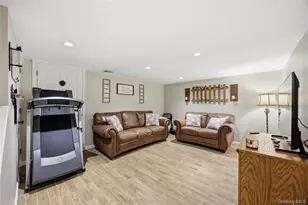 55 Pine St, Holbrook, NY 11741 - Photo 22