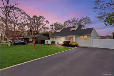 55 Pine Street, Holbrook, NY 11741 - Photo 1