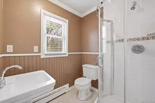 39 Fallen Leaf Rd, Holbrook, NY 11741 - Photo 18