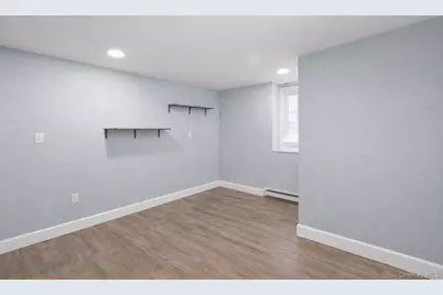 287 43rd Street, Lindenhurst, NY 11757 - Photo 18