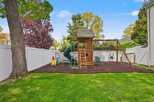 35 Ernest Dr, Scarsdale, NY 10583 - Photo 36