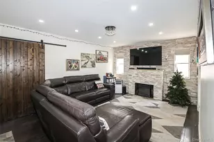 89-47 212th St, Queens Village, NY 11427 - Photo 4