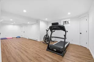 111 Charles St, Massapequa, NY 11758 - Photo 30