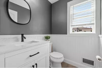 111 Charles Street #B, Massapequa, NY 11758 - Photo 18