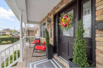 111 Charles Street #B, Massapequa, NY 11758 - Photo 4